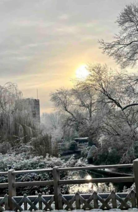 Linden Suite Goring Zewnętrze zdjęcie