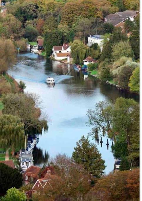 Linden Suite Goring Zewnętrze zdjęcie
